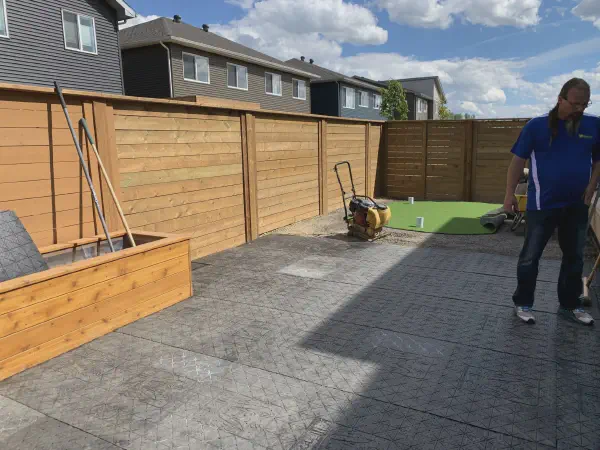 /images/projects/small-backyard-5.webp
