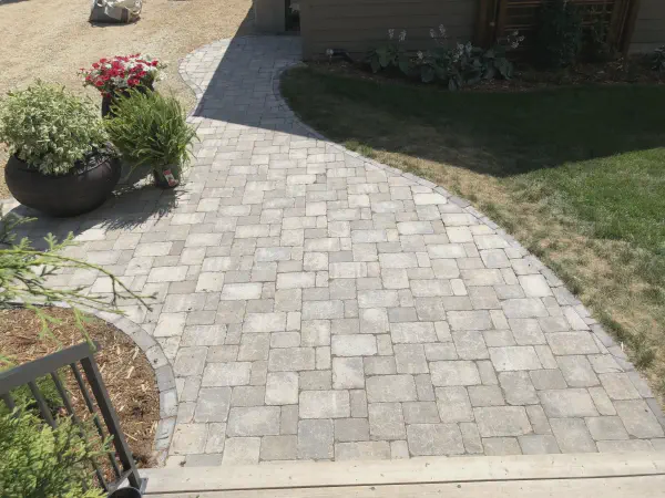 /images/projects/walkway-grading-2.webp